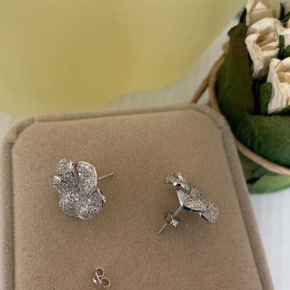 NWOT Silver Tone and Pave CZ Flower Earrings - Picture 7 of 8